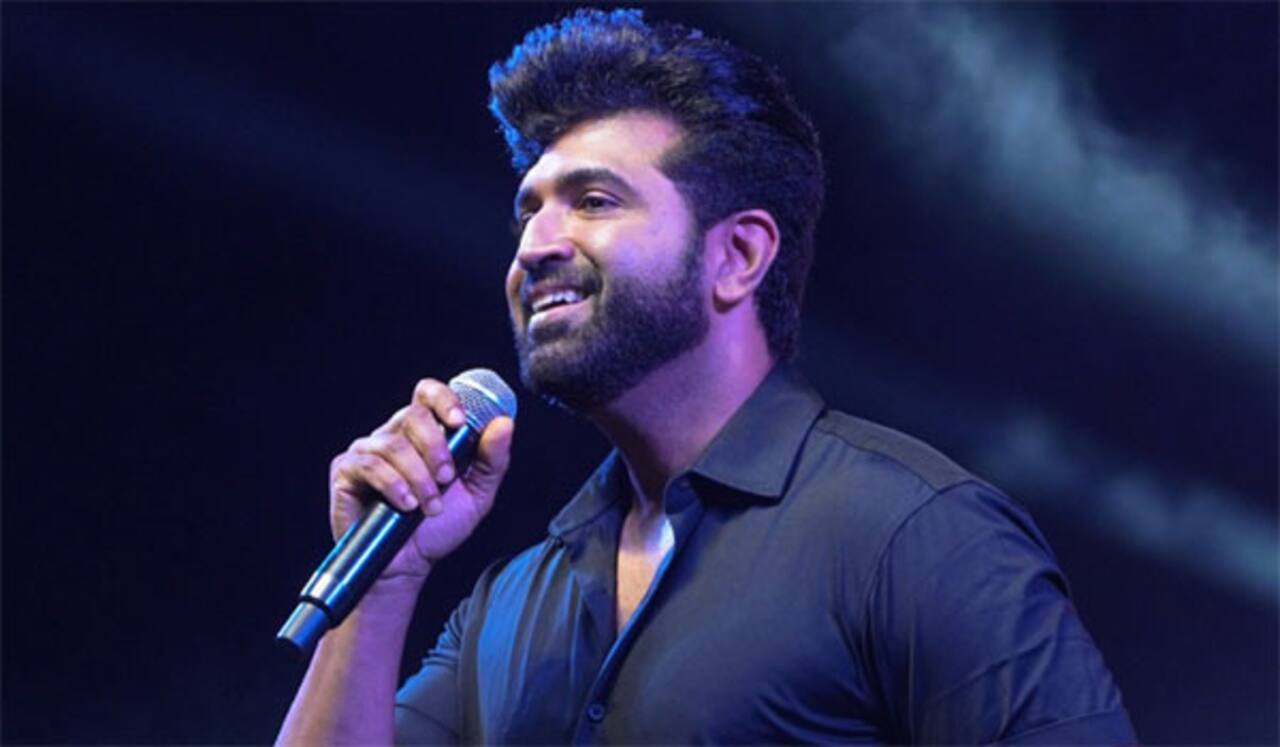 தல வருகிறார், அவரை பாருங்கள் : அருண் விஜய் வெளியிட்ட பதிவு