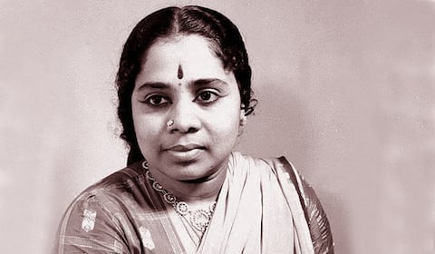 பிளாஷ்பேக்: குருவாயூரப்பனை எழுப்பும் லீலாவின் குரல்
