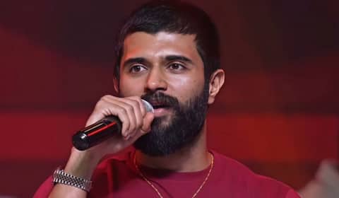 பழங்குடியினரை அவமதிக்கும் விதமாக பேசியதாக விஜய் தேவரகொண்டா மீது போலீஸில் புகார்