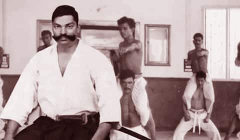 பிளாஷ்பேக்: வில்லன் வேடத்தால் சினிமாவை விட்டு விலகிய கராத்தே மணி