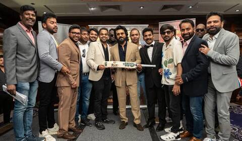 ராம் சரணுக்கு கிரிக்கெட் பேட்டை பரிசாக வழங்கிய இங்கிலாந்து ரசிகர்கள்