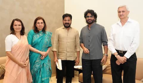 தெலுங்கானா முதல்வரை சந்தித்து அழைப்பிதழ் தந்த நாகார்ஜுனா, அமலா
