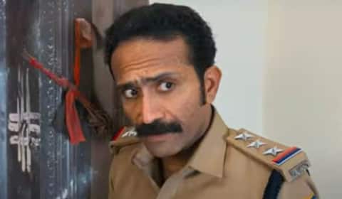 வில்லன் நடிகரின் துக்கத்தை பப்ளிசிட்டிக்கு பயன்படுத்துகிறதா படக்குழு?