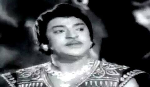 பிளாஷ்பேக் : முதல் படத்திலேயே நீக்கப்பட்ட எஸ்.எஸ்.ராஜேந்திரன் காட்சிகள்