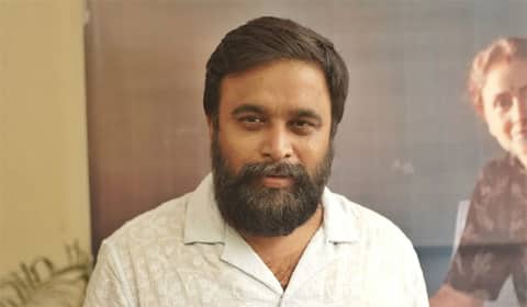 கடந்த 40 ஆண்டுகளாக பணத்தை மதிக்காமல் இருந்தேன் : நடிகர் சசிகுமார்