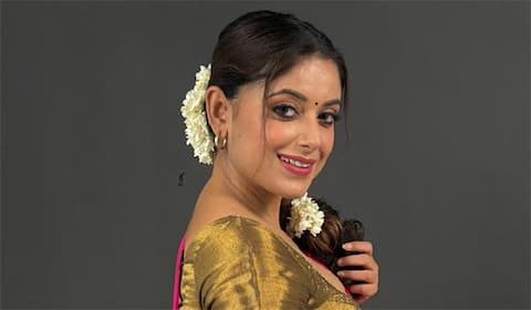 தமிழுக்காக வெயிட்டிங் : சிரிக்கும் சினேகா