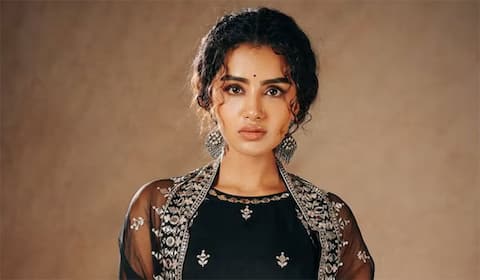 பெற்றோருக்கு தெரியாமல் ஹாரர் படங்கள் பார்ப்பேன்: அனுபமா