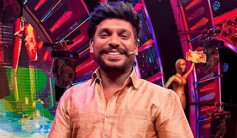 நாஞ்சில் விஜயன் மீது திருநங்கை பாலியல் புகார்
