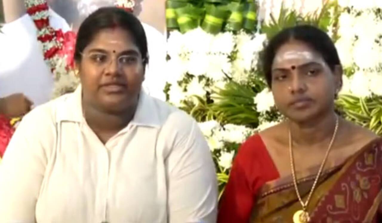 அப்பா இறுதி ஊர்வலத்தில் அம்மா  ஆடியது ஏன்? : ரோபோ சங்கர் மகள் பேட்டி