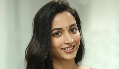 நெகட்டிவ் கதாபாத்திரத்தில் ‛கேஜிஎப் நாயகி