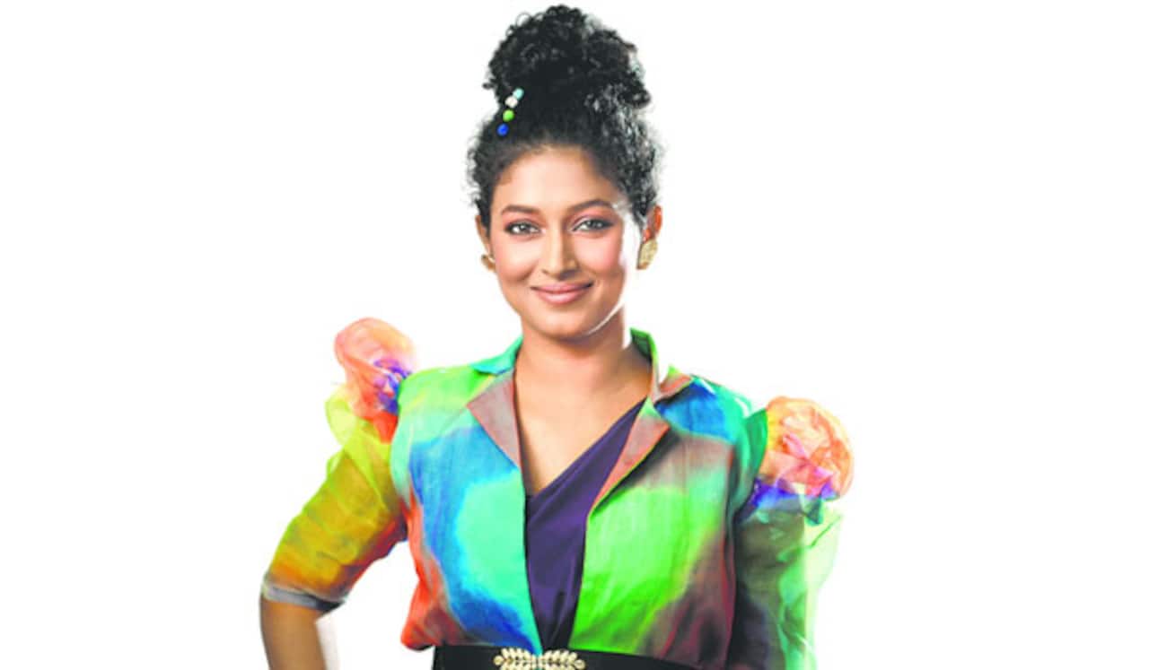 வாடும் மனசை பாட்டால் வருடி வலி போக்கும் மதுஐயர்