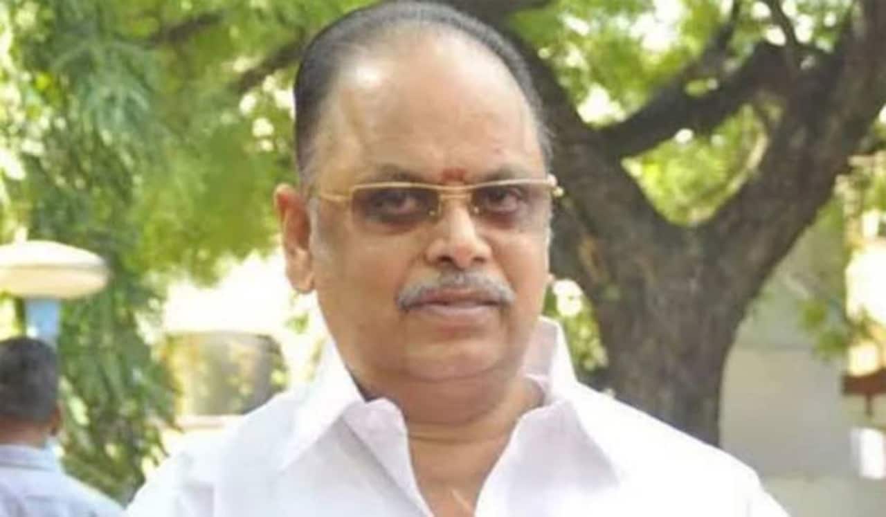 இயக்குனர் வி.சேகர் மருத்துவமனையில் அட்மிட் : மகன் உருக்கமான வேண்டுகோள்