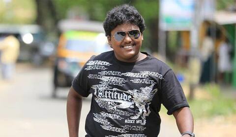 அறக்கட்டளை மூலம் 75 பேரை படிக்க வைத்த பிளாக் பாண்டி!
