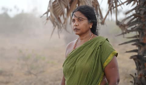 ரவிக்கை அணியாமல், சுருட்டு புகைத்து நடித்தது தொழில் நேர்மை: கீதா கைலாசம்
