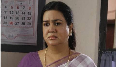 மதுப்பழக்கம் துவங்கியது புகுந்த வீட்டில் தான்; நடிகை ஊர்வசி