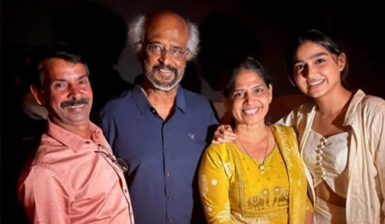 சினிமா வாழ்க்கை முழுமை பெற்றது ; ரஜினியை சந்தித்த மகிழ்ச்சியில் அனஸ்வரா ராஜன்