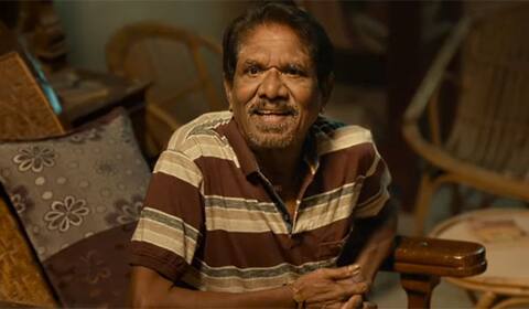 மருத்துவமனையில் இருந்து டிஸ்சார்ஜ் ஆன பாரதிராஜா : வீட்டில் ஓய்வெடுத்து வருகிறார்