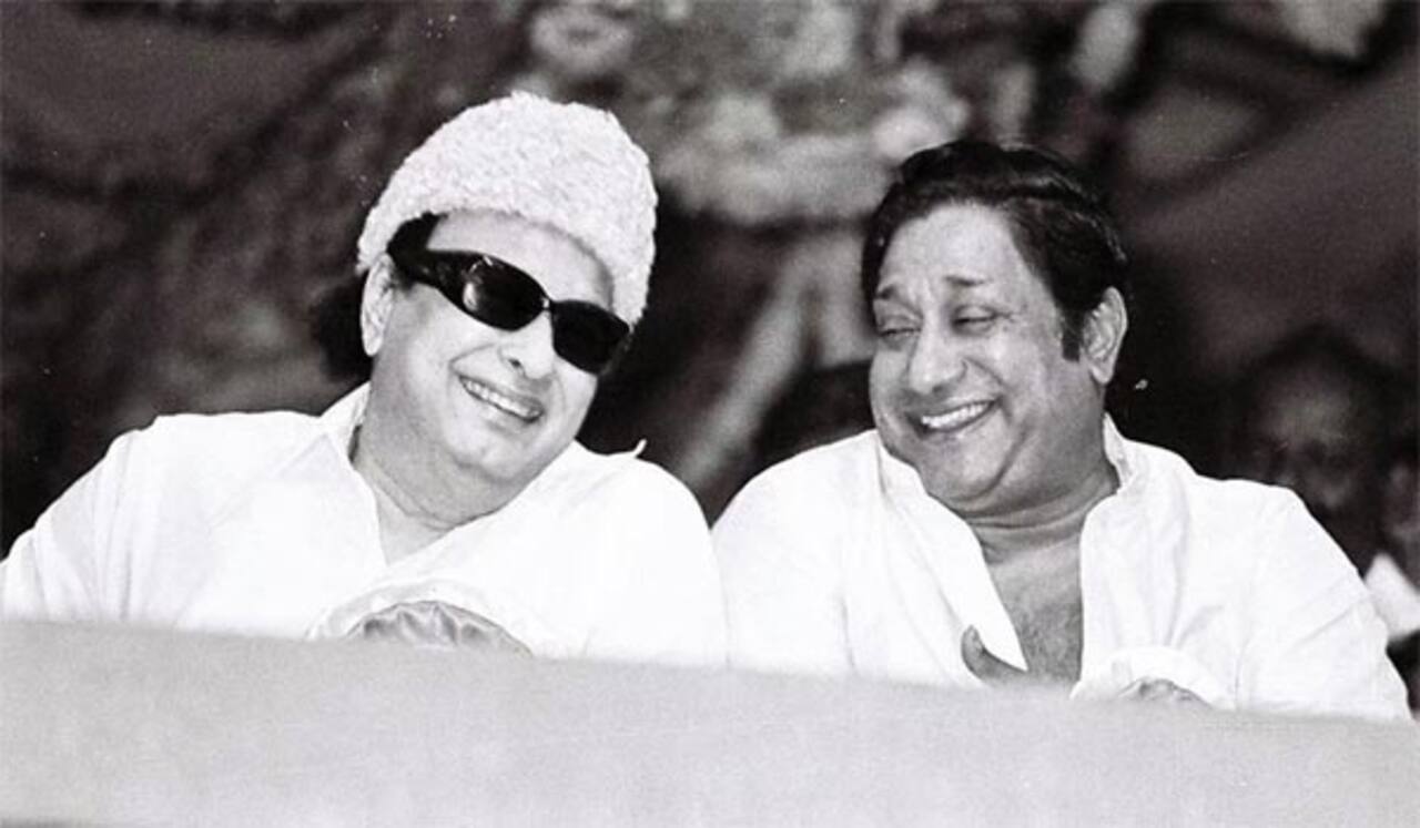 பிளாஷ்பேக்: எம்ஜிஆரை புகழ்ந்து பாடிய சிவாஜி