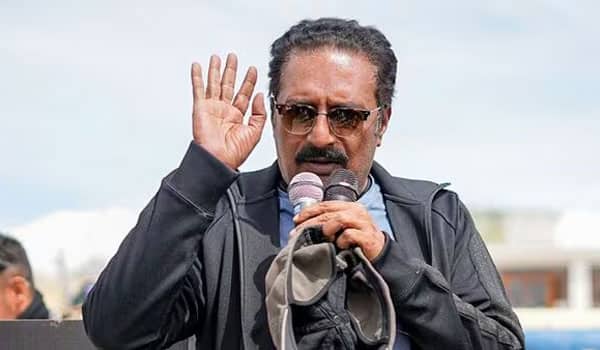 இந்து கடவுள் பற்றி அவதூறு: 100 கோடி நஷ்டஈடு கேட்டு பிரகாஷ்ராஜ் மீது வழக்கு