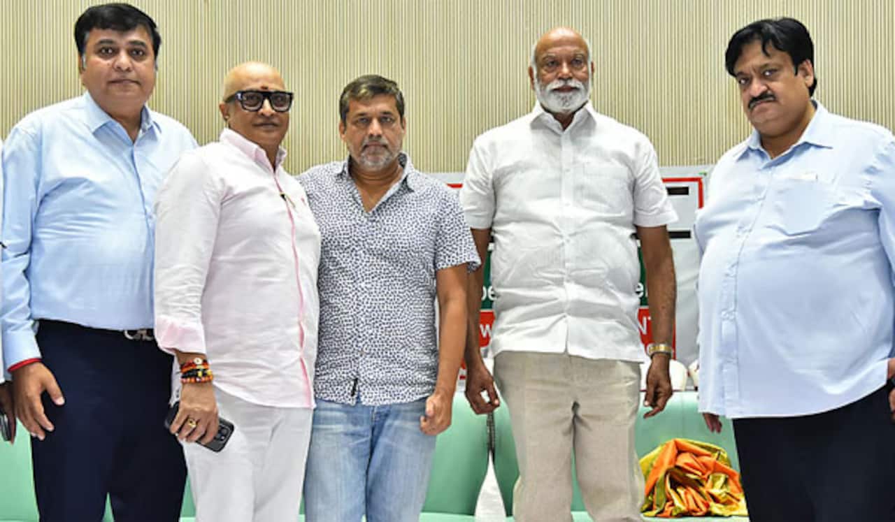 டிக்கெட் உயர்வை அனுமதிக்க மாட்டோம்: தெலுங்கானா தியேட்டர் சங்கம்