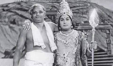 பிளாஷ்பேக்: எம் ஜி ஆரை முதன்முதலாக பார்த்து, வியந்து நின்ற சாண்டோ எம் எம் ஏ சின்னப்பதேவர்