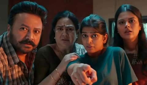 சகோதரர் இறந்த துக்கத்தை மறைத்துக்கொண்டு மறுநாளே காமெடி காட்சியில் நடித்த ஊர்வசி