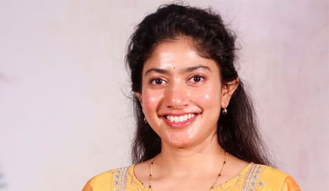 ராமாயணா படத்தில் சாய் பல்லவி குரலை வேண்டாம் என்ற இயக்குனர்