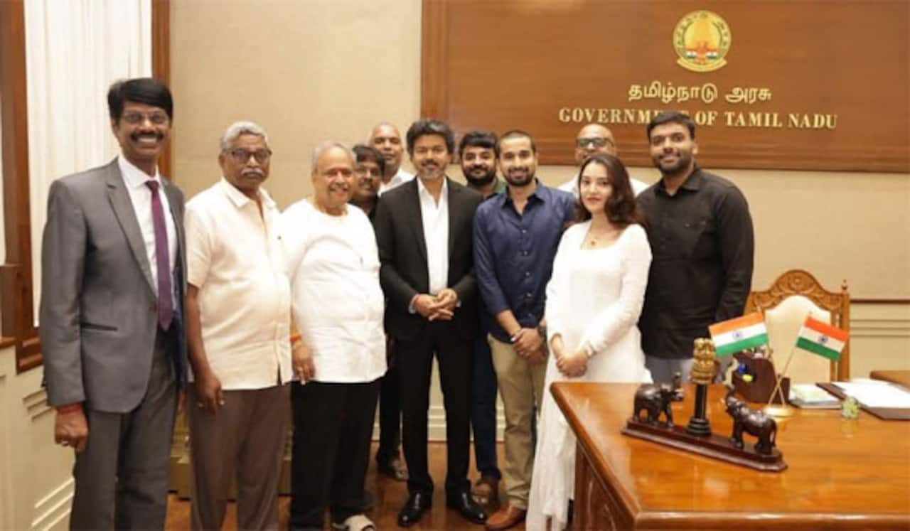 அதிகபட்ச கட்டணம் 450, கேளிக்கை வரி நீக்கம் : முதல்வருக்கு 10 அம்ச கோரிக்கையை வைத்த திரையரங்கு உரிமையாளர் சங்க நிர்வாகிகள்