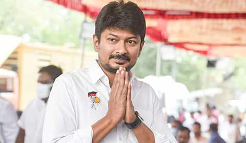 முதல்வர் நடிப்புக்கு முழுக்கு... முன்னாள் துணை முதல்வர் ரீ என்ட்ரியா?