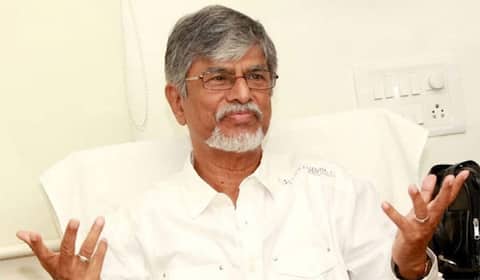 60 ஆண்டு அரசியலை விஜயும் செய்ய வேண்டாம்! எஸ்.ஏ.சி அறிவுரை