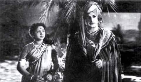 பிளாஷ்பேக்: எம்ஜிஆர் பாணியில் என்.டி.ராமராவ் நடித்த படம்