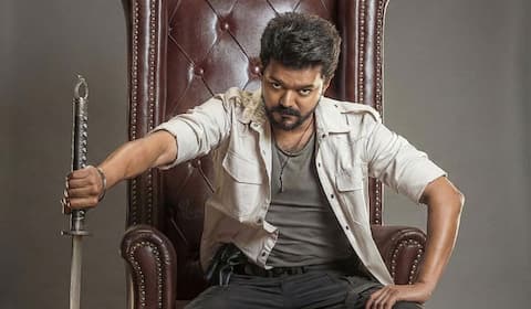 ஜனநாயகன் முன்பதிவு குறைந்தது : வசூல் 200 கோடி கடந்தது…