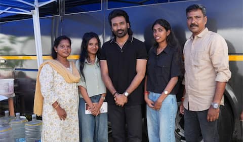 ரசிகர் மன்ற நிர்வாகிகள் மகள்களின் கல்வி செலவை ஏற்ற தனுஷ்