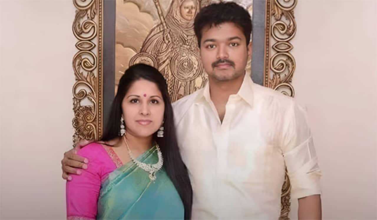 விவாகரத்து வழக்கை வாபஸ் பெற்றார் முதல்வர் விஜய் மனைவி சங்கீதா : வழக்கும் முடித்து வைப்பு