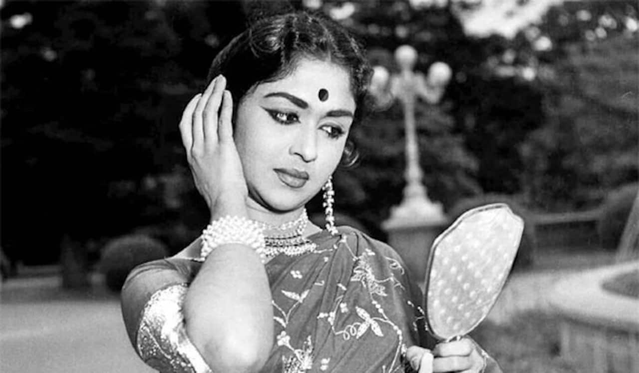 பிளாஷ்பேக்: 100வது நாளில் தயாரிப்பாளரை வித்தியாசமாக மகிழ்ச்சிப்படுத்திய சரோஜாதேவி