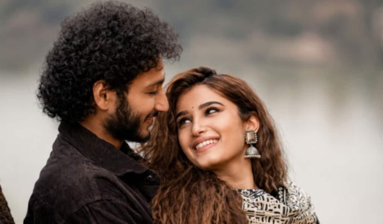 ரிலீஸான சுவடே தெரியாமல் ஓடிடிக்கு வந்த நட்சத்திர குடும்ப வாரிசுகள் படம்