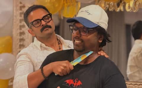 படத்தின் ரிலீஸ் தேதி எப்போது?  இயக்குனரை மிரட்டிய நடிகர் ஜெயசூர்யா