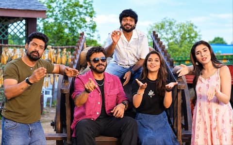 வெங்கடேஷ் - கீர்த்தி சுரேஷ் படத்திற்காக மைசூரில் படமாக்கப்பட்ட பிரம்மாண்ட நடனப் பாடல்
