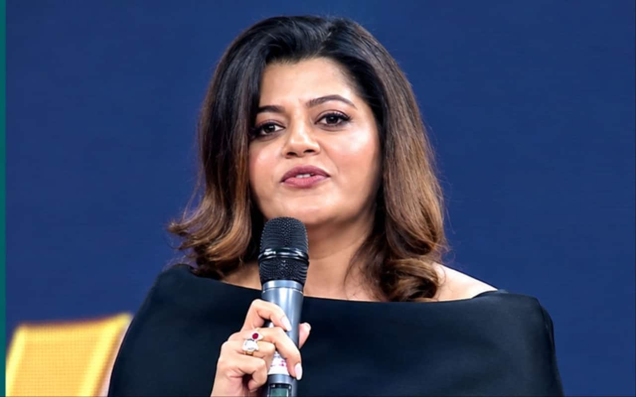 ஆங்கிலத்தில் பேசினால் திமிர் என்று அர்த்தமா ? பிரித்விராஜ் மனைவி காட்டம்