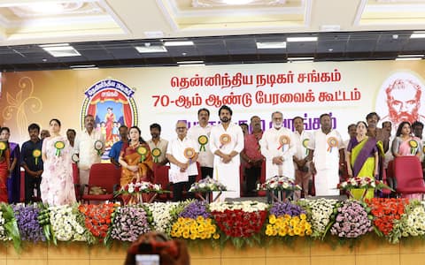 ரஜினிகாந்த்துக்கு பாராட்டுவிழா இல்லை: நடிகர் சங்கம் சொன்ன புது காரணம்
