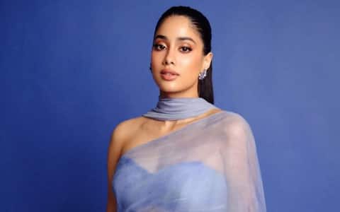 பெத்திக்கு பின் ரூட்டை மாற்றிய ஜான்வி கபூர்