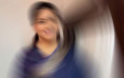 வெத்து பந்தா காட்டும் பூ நடிகை