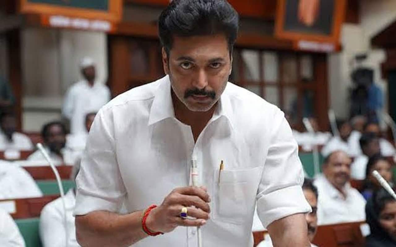 சென்சார் சிக்கலில் கராத்தே பாபு