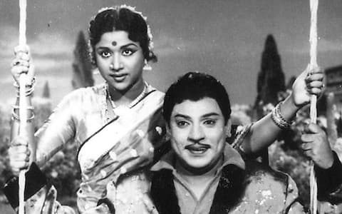 பிளாஷ்பேக் : கருப்பு நிற பெண்ணாக நடித்த விஜயகுமாரி