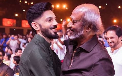 ​ஒரே சூரியன், ஒரே சந்திரன், ஒரே ஒரு தலைவர் : அனிருத் பதிவு