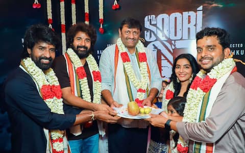 சூரி படத்தை தொடங்கி வைத்த  சிவகார்த்திகேயன்