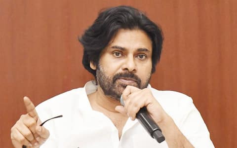 துணை முதல்வர் பதவியை ராஜினாமா செய்கிறாரா பவன் கல்யாண்?