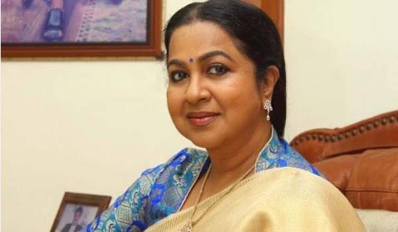 நடிகை ராதிகாவுக்கு டெங்கு : மருத்துவமனையில் அனுமதி