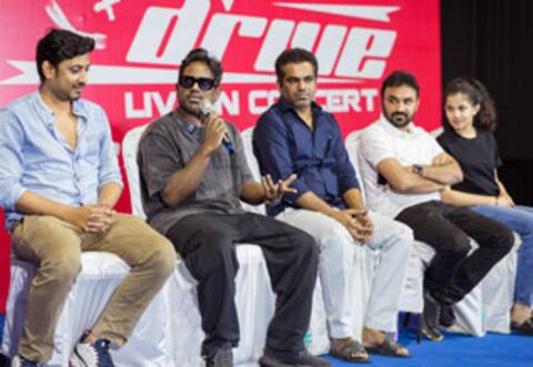 விமர்சனங்களை கவனித்து மாற்றம் செய்து கொள்வேன்: யுவன் சங்கர் ராஜா