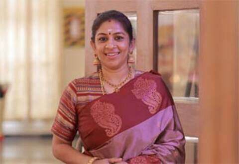 எந்த கேரக்டருக்கும் செட் ஆவேன்! நடிகை சவுந்தர்யா